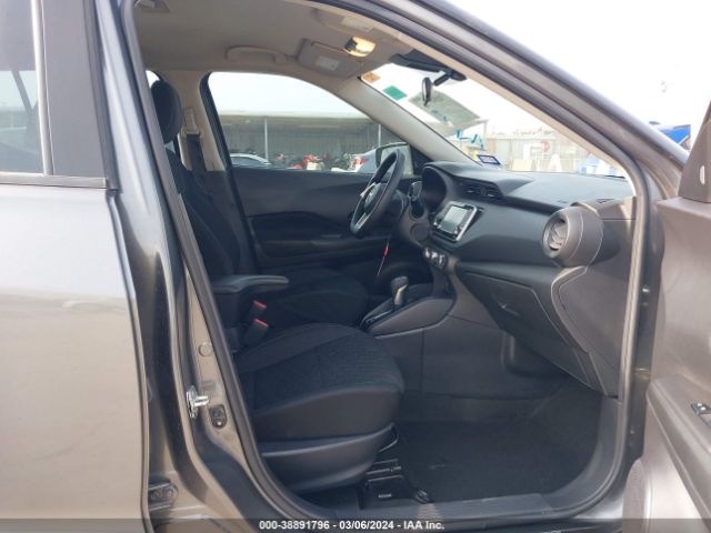 3N1CP5BV6NL496496 Nissan Kicks S Xtronic Cvt
