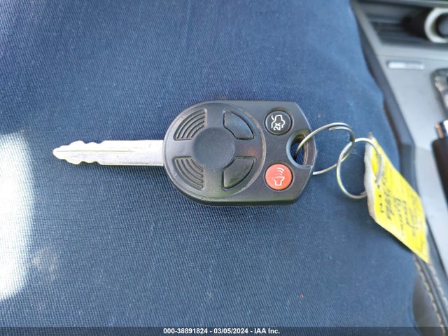 38891824 :رقم المزاد ، 3FAHP0JA5CR338641 vin ، 2012 Ford Fusion Sel مزاد بيع