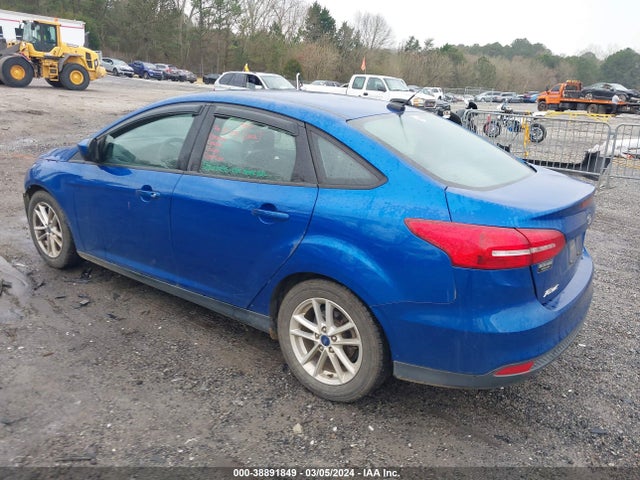 Ford FOCUS SE 2018 1FADP3FE5JL313584 Image 3
