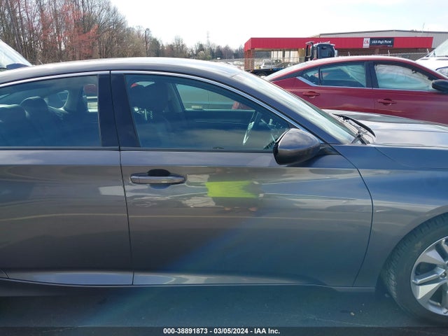 Honda ACCORD LX 2018 1HGCV1F15JA117820 Image 13