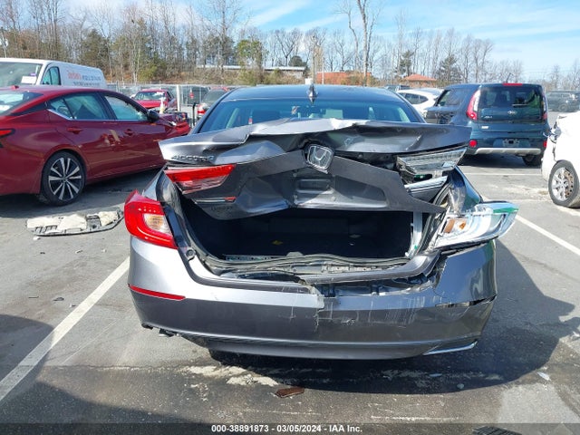 Honda ACCORD LX 2018 1HGCV1F15JA117820 Image 16
