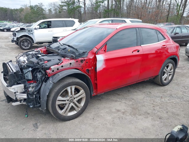 Mercedes-Benz GLA 250 2018 WDCTG4EB8JJ419018 Image 2