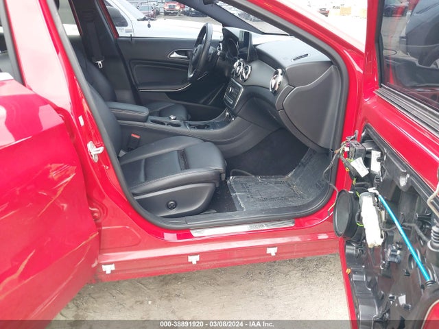Mercedes-Benz GLA 250 2018 WDCTG4EB8JJ419018 Image 5