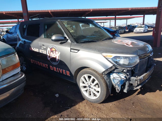 KIA SOUL + 2018 KNDJP3A55J7544577 Image 1