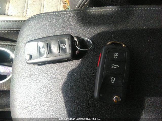1VWBS7A30FC047120 Volkswagen Passat 1.8t Sport
