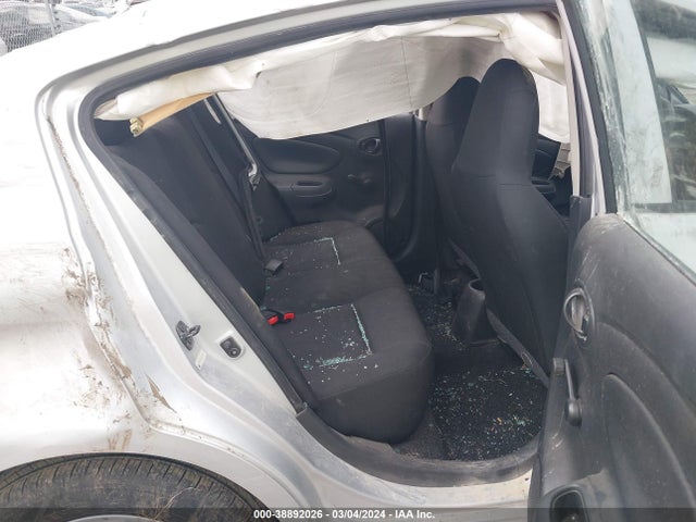 Nissan Versa 1.6 S 2017 3N1CN7AP0HL857987 Image 8