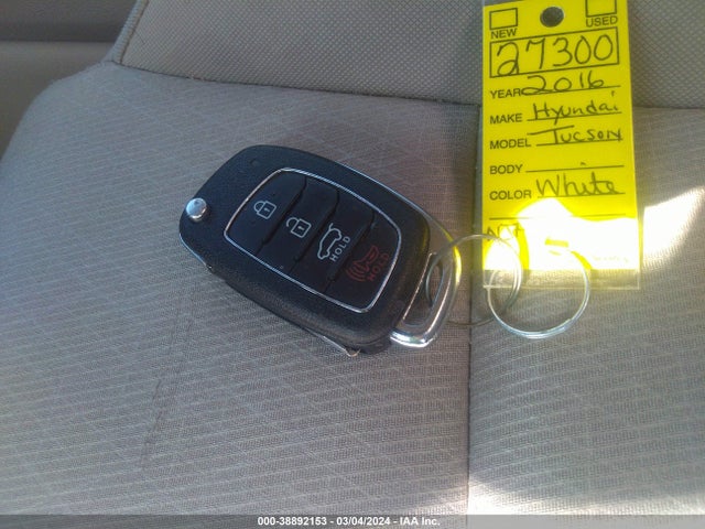 Hyundai TUCSON SE 2016 KM8J33A40GU155127 Image 11