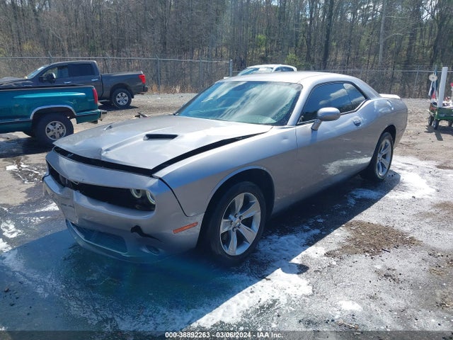 Dodge Challenger Sxt 2018 2C3CDZAGXJH123680 Image 2