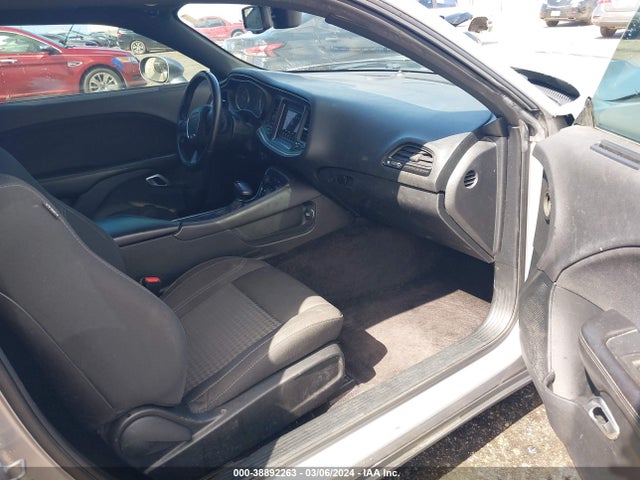 Dodge Challenger Sxt 2018 2C3CDZAGXJH123680 Image 5