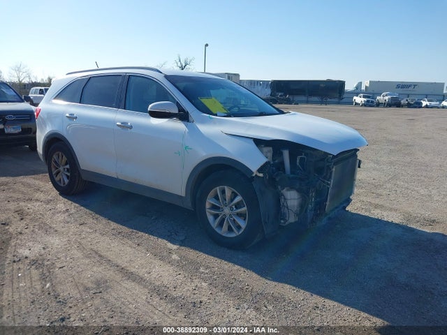 2017 5XYPG4A50HG219445 main image