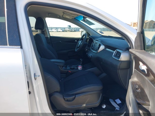 KIA Sorento 3.3l Lx 2017 5XYPG4A50HG219445 Image 5