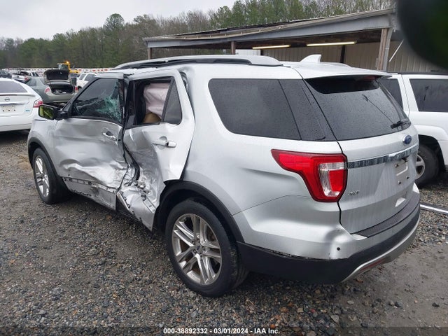 Ford EXPLORER XLT 2017 1FM5K7D8XHGC17420 Image 3
