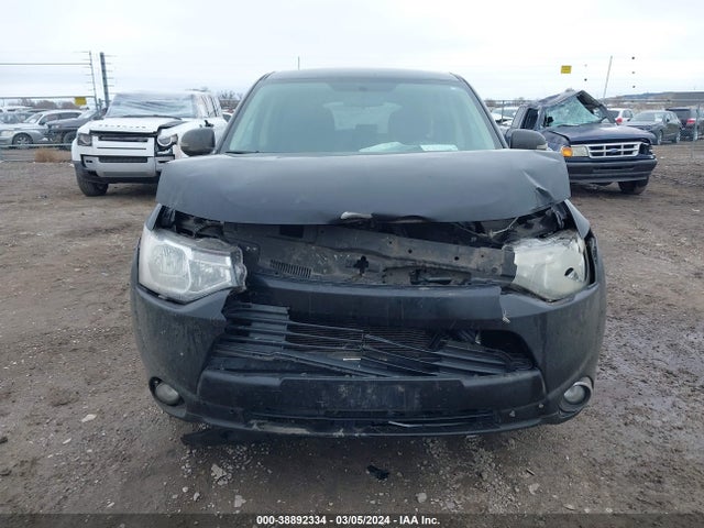 JA4AD3A31FZ003748 Mitsubishi Outlander Se