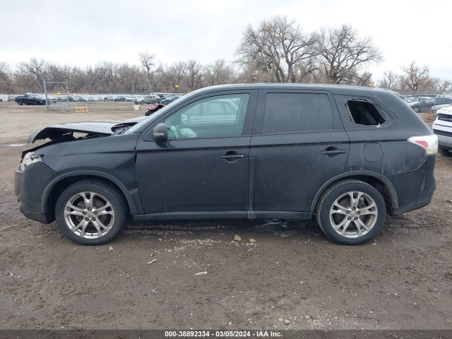 JA4AD3A31FZ003748 Mitsubishi Outlander Se