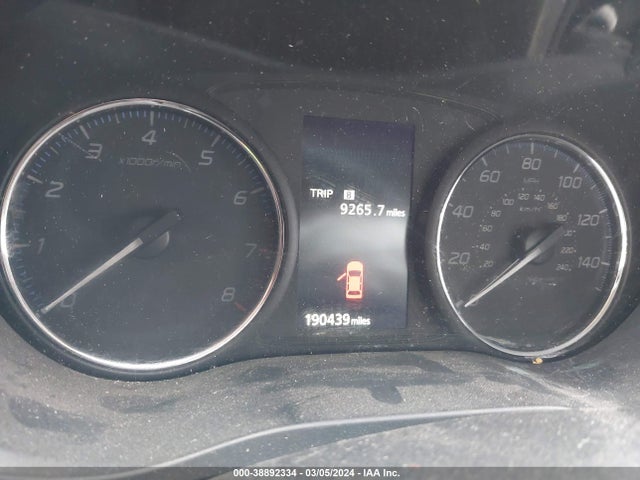 JA4AD3A31FZ003748 Mitsubishi Outlander Se