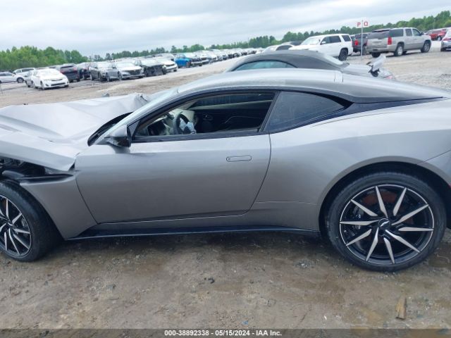 Aston Martin DB11 2019 SCFRMFAW0KGL05379 Image 14
