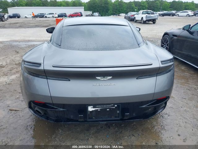 Aston Martin DB11 2019 SCFRMFAW0KGL05379 Image 16