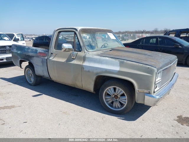 1983 CHEVROLET C10 VIN: 1GCDC14H4DJ178718