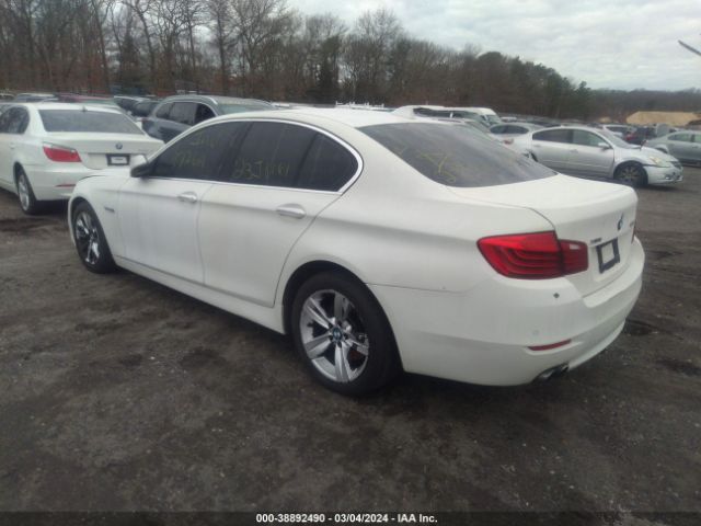 WBA5A7C5XFD626477 BMW 528i Xdrive