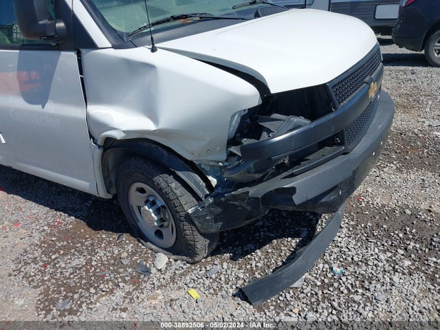 Chevrolet Express 2500 Work Van 2019 1GCWGBFG0K1313875 Image 6
