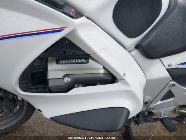 2011 HONDA ST1300 JH2SC5170BK700009 Photo 8