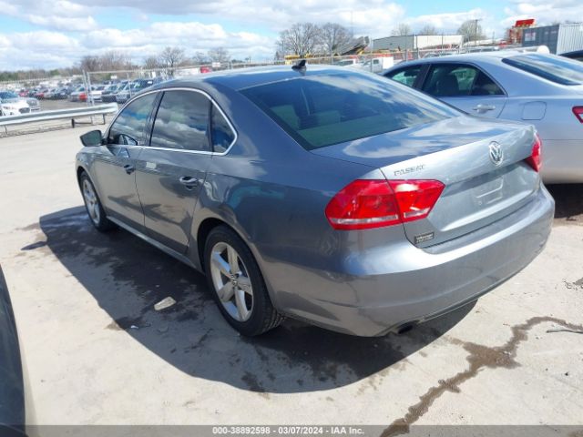 1VWAT7A36FC122959 Volkswagen Passat 1.8t Limited Edition