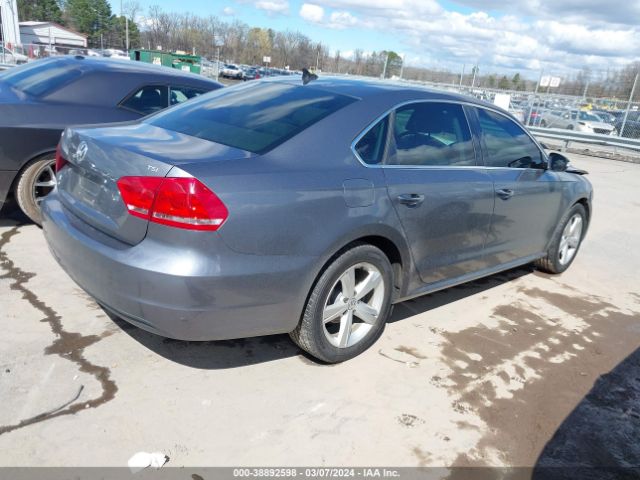 1VWAT7A36FC122959 Volkswagen Passat 1.8t Limited Edition