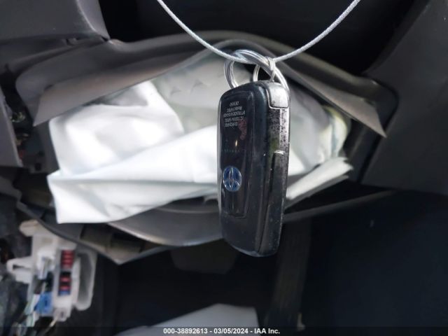 4T1F31AK4NU589069 Toyota Camry Xle Hybrid