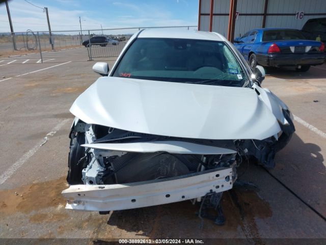4T1F31AK4NU589069 Toyota Camry Xle Hybrid