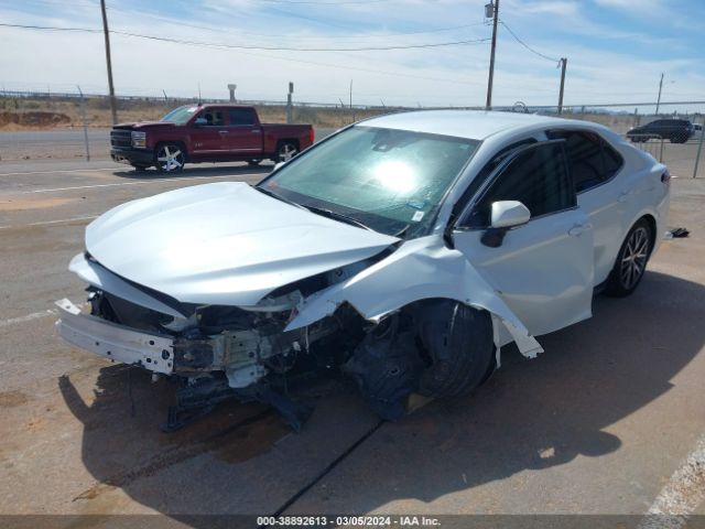 4T1F31AK4NU589069 Toyota Camry Xle Hybrid