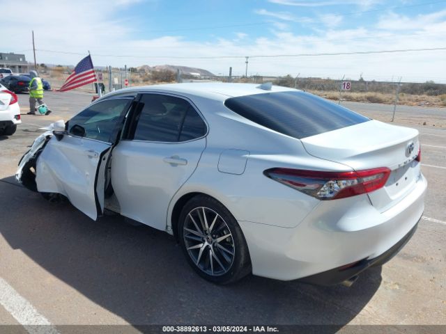 4T1F31AK4NU589069 Toyota Camry Xle Hybrid