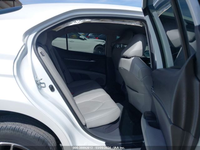4T1F31AK4NU589069 Toyota Camry Xle Hybrid
