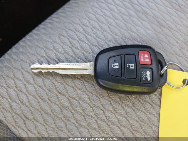 Toyota COROLLA LE 2016 2T1BURHE8GC696589 Image 11