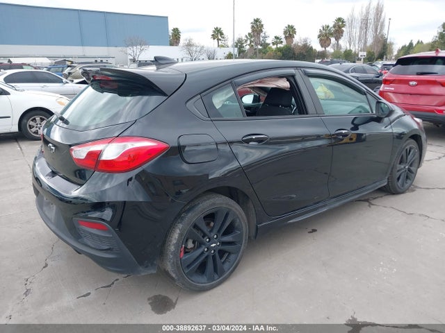 Chevrolet Cruze Lt Auto 2018 3G1BE6SM7JS623227 Image 4