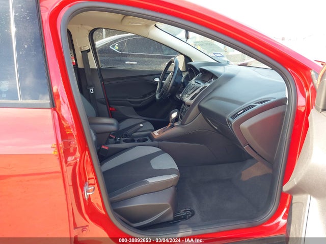 Ford FOCUS SE 2014 1FADP3F21EL299386 Image 5