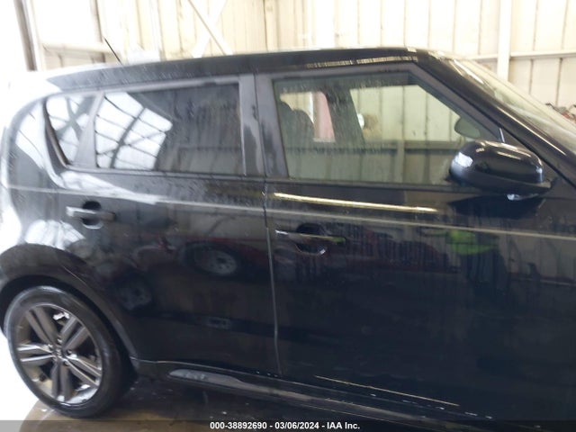 KIA SOUL + 2016 KNDJP3A56G7354425 Image 13