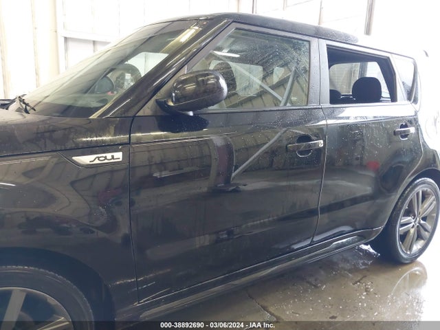 KIA SOUL + 2016 KNDJP3A56G7354425 Image 14