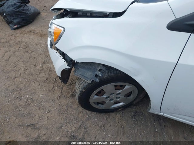 Chevrolet Sonic Ls Auto 2015 1G1JA6SG2F4147221 Image 16