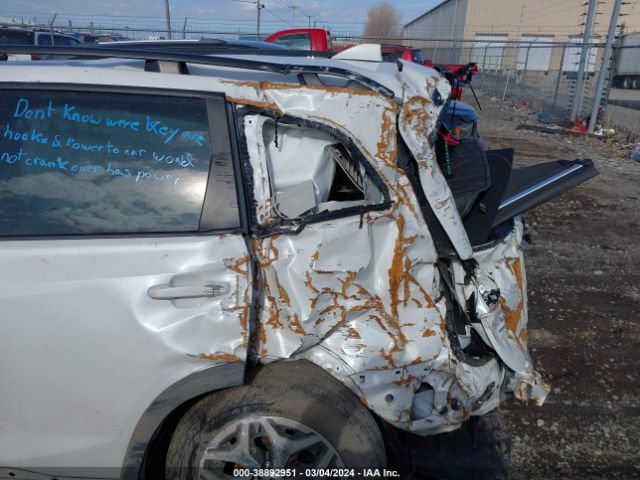 JF2SKADC9NH447319 Subaru Forester Premium