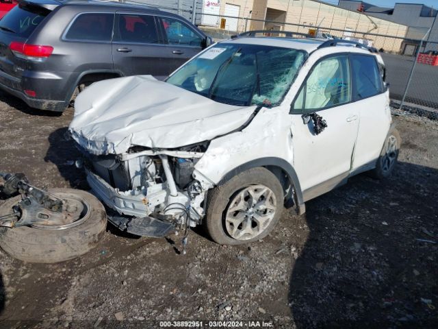 JF2SKADC9NH447319 Subaru Forester Premium