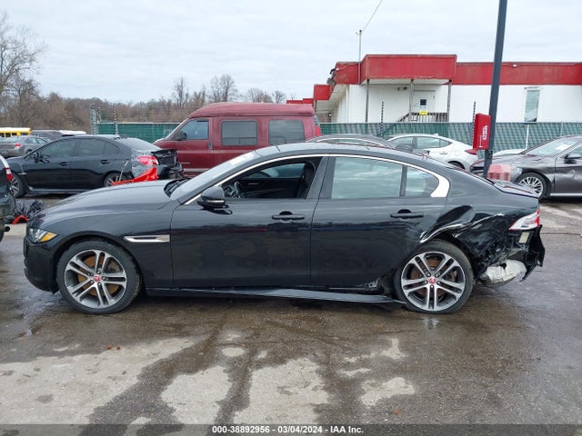 Jaguar Xe 35t Premium 2017 SAJAJ4BV5HA954039 Image 14