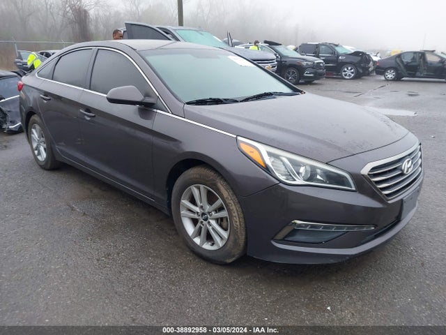 Hyundai SONATA SE 2015 5NPE24AF4FH120468 Image 1