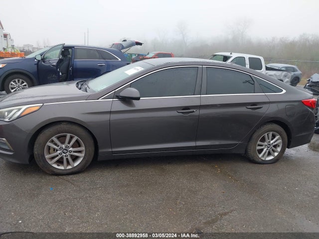 Hyundai SONATA SE 2015 5NPE24AF4FH120468 Image 13