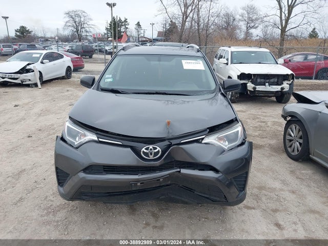 Toyota RAV4 LE 2016 JTMZFREV6GJ092315 Image 12