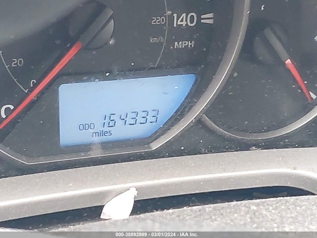 Toyota RAV4 LE 2016 JTMZFREV6GJ092315 Image 15