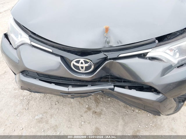 Toyota RAV4 LE 2016 JTMZFREV6GJ092315 Image 20