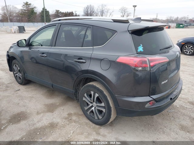Toyota RAV4 LE 2016 JTMZFREV6GJ092315 Image 3