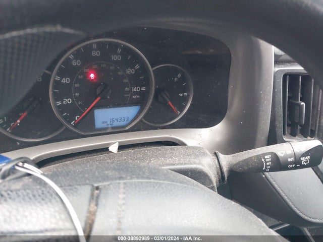 Toyota RAV4 LE 2016 JTMZFREV6GJ092315 Image 7