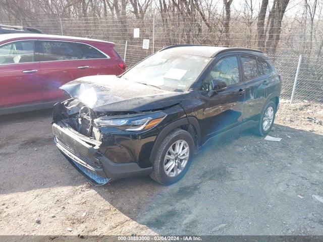 Toyota Corolla Cross Le 2022 7MUCAABG2NV030766 Image 2