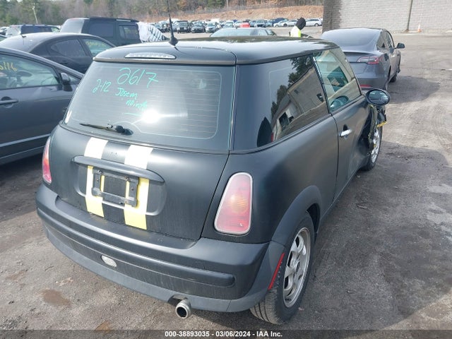 2004 MINI COOPER VIN: WMWRC33454TJ60004